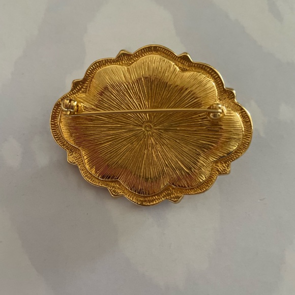 Vintage Oval Pearl Brooch Pin - Picture 3 of 4